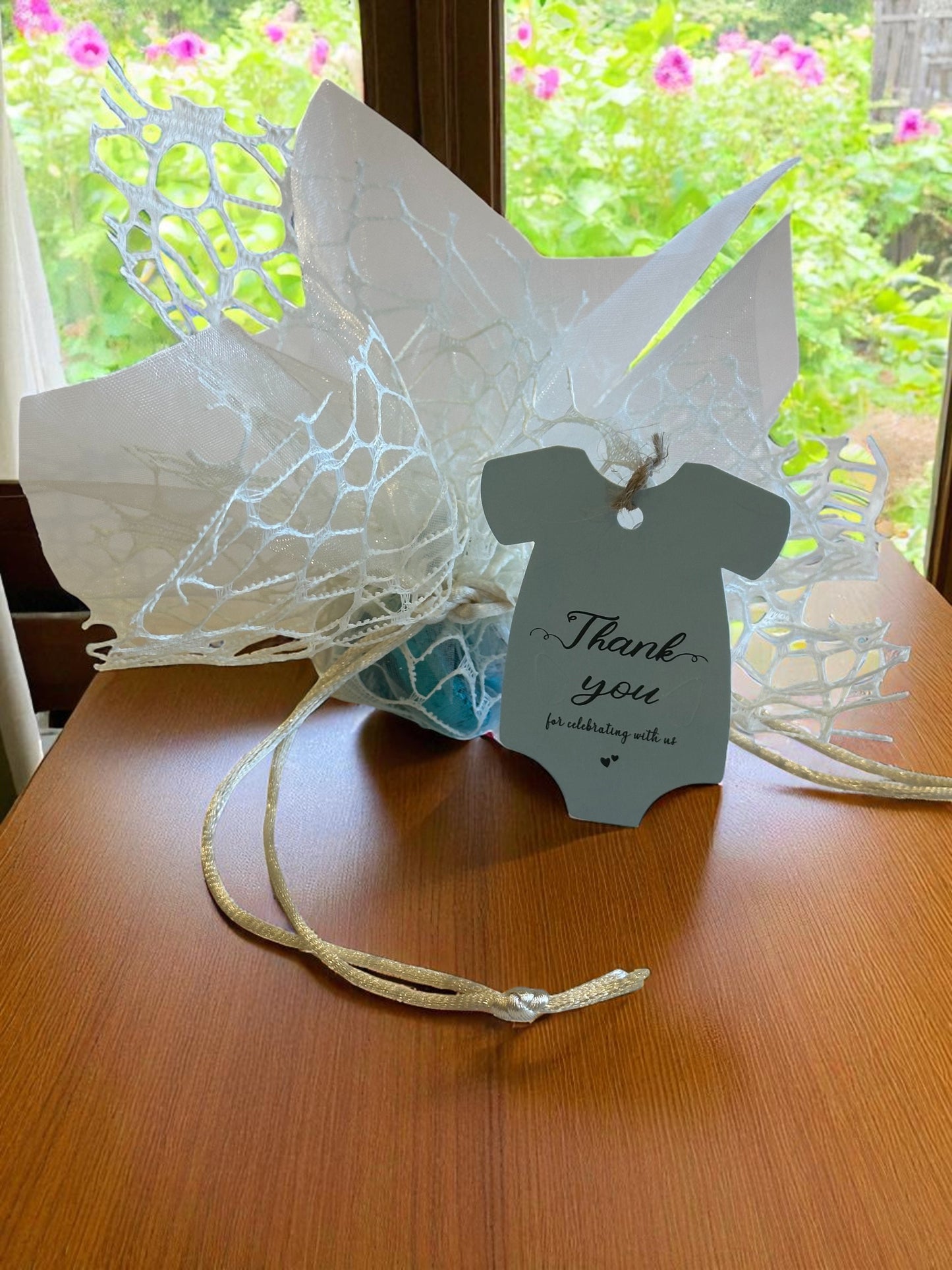 Organza net - ivory-with BLUE chocolate hearts